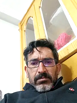 Snapshot of Rdm_b chatting on October 18, 5:57 pm Rdm b online show from October 18, 5:57 pm