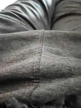 Snapshot of Rdm_b chatting on October 30, 1:34 pm Rdm b online show from October 30, 1:34 pm