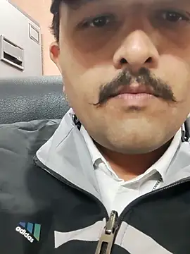 Akhil3290 online show from January 16, 10:52 am