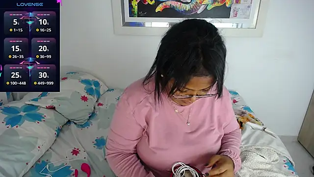 miajoseph  online show from February 21, 4:40 am