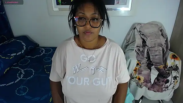 miajoseph  online show from March 19, 4:36 am