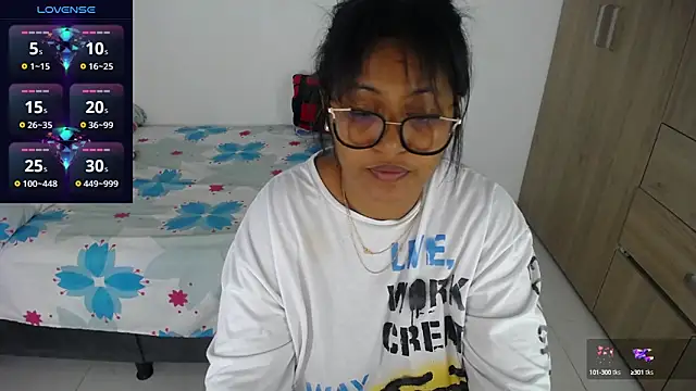 miajoseph  online show from September 29, 3:55 am