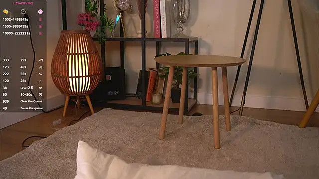 MiaBanger online show from July 28, 7:39 pm