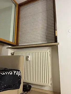 Snapshot of See_my_Boobs_ chatting on October 26, 8:37 pm See my Boobs online show from October 26, 8:37 pm