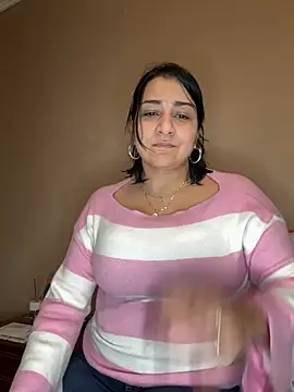 paulinaDiaz1 online show from January 25, 9:14 pm