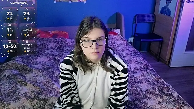 Ruyjin Choi online show from December 5, 2:33 pm