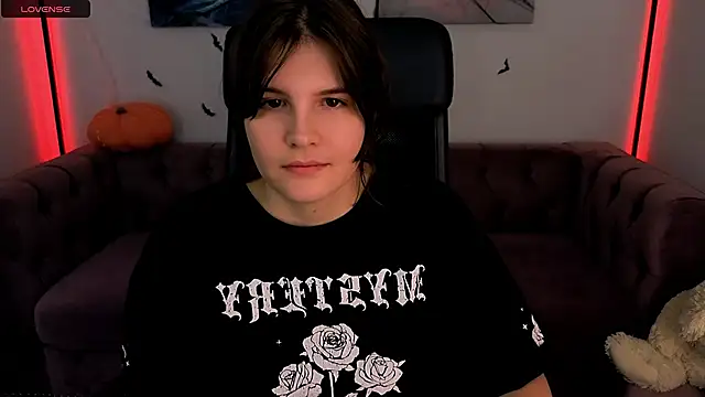 Ruyjin Choi online show from October 23, 10:14 am