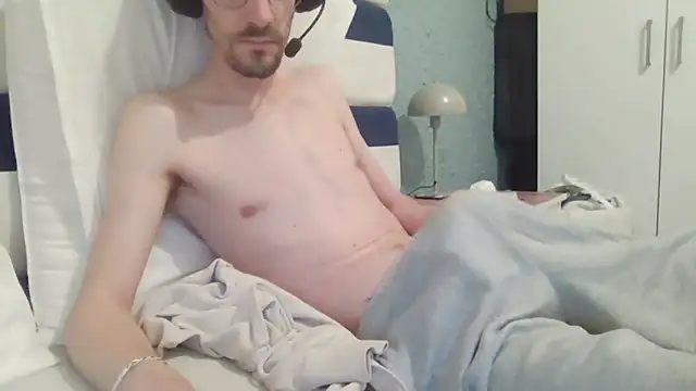 passif520 online show from March 10, 11:26 am