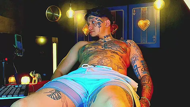 Snapshot of daimond_hope666 chatting on November 5, 8:31 pm daimond hope666 online show from November 5, 8:31 pm