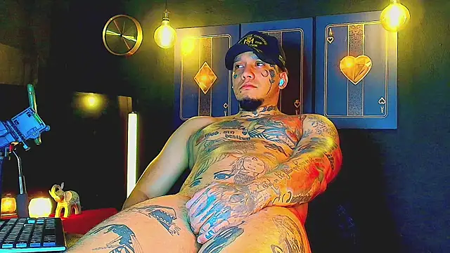 Snapshot of daimond_hope666 chatting on November 10, 9:03 pm daimond hope666 online show from November 10, 9:03 pm