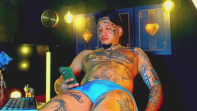 Snapshot of daimond_hope666 chatting on November 13, 9:14 pm daimond hope666 online show from November 13, 9:14 pm