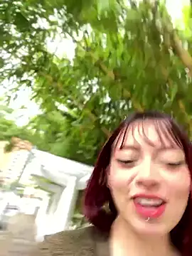 Snapshot of Alicia_barbie chatting on February 1, 4:27 pm Alicia barbie online show from February 1, 4:27 pm