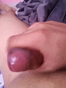 Fee096 online show from December 3, 5:55 pm