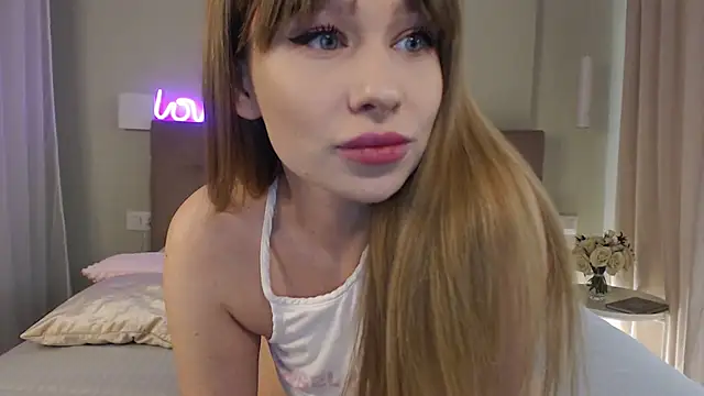 Snapshot of NoraLosttT chatting on February 8, 5:50 pm NoraLosttT online show from February 8, 5:50 pm