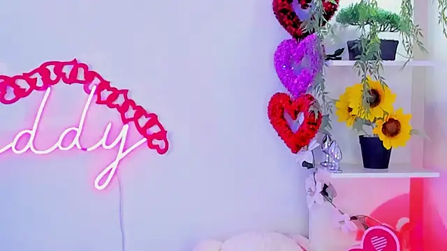 MaddyParisi online show from February 14, 12:14 pm