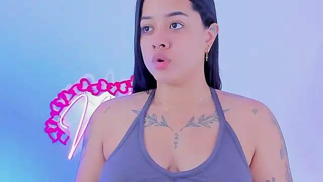 MaddyParisi online show from February 16, 5:04 pm