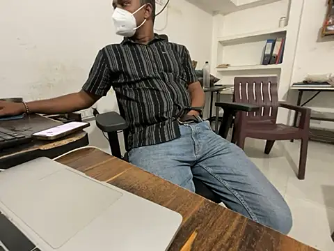 real meet girl finding in online show from October 15, 10:37 am