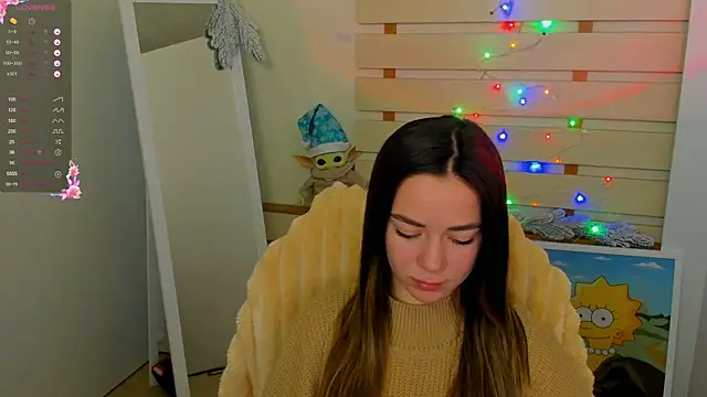 Snapshot of Bella_XO chatting on December 15, 1:32 pm Bella XO online show from December 15, 1:32 pm