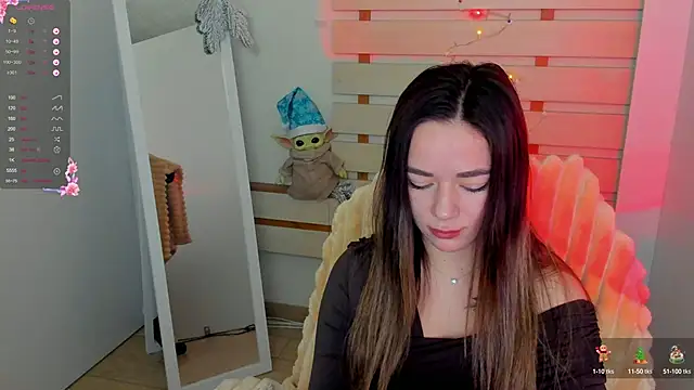 Snapshot of Bella_XO chatting on December 24, 11:28 am Bella XO online show from December 24, 11:28 am