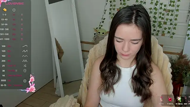 Snapshot of Bella_XO chatting on September 22, 6:04 am Bella XO online show from September 22, 6:04 am