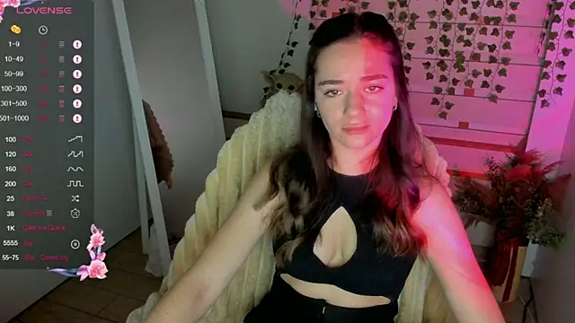 Snapshot of Bella_XO chatting on September 23, 6:27 am Bella XO online show from September 23, 6:27 am