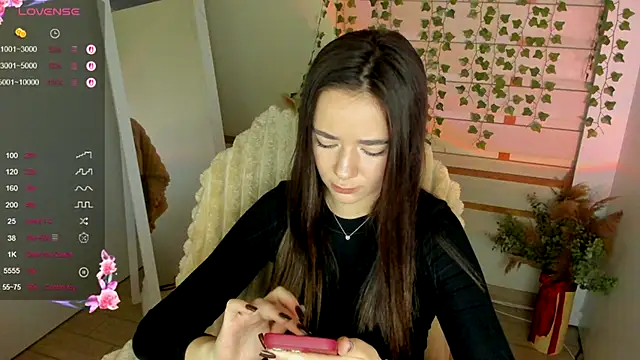 Snapshot of Bella_XO chatting on September 25, 6:50 am Bella XO online show from September 25, 6:50 am