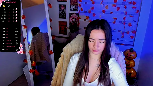 Snapshot of Bella_XO chatting on October 19, 6:47 am Bella XO online show from October 19, 6:47 am