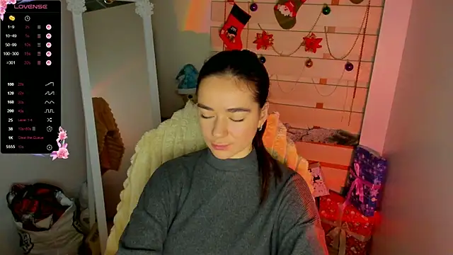 Snapshot of Bella_XO chatting on December 1, 7:24 am Bella XO online show from December 1, 7:24 am