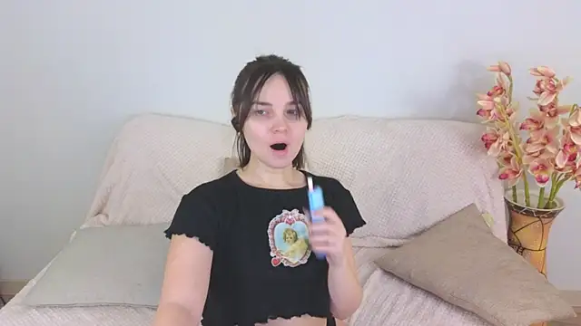 Ellie Sunset online show from January 14, 8:41 am