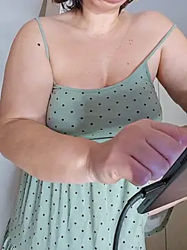 EvaNights online show from March 23, 12:15 am