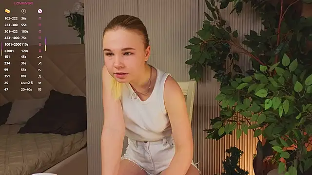 OdetteHarwick online show from January 6, 7:12 am