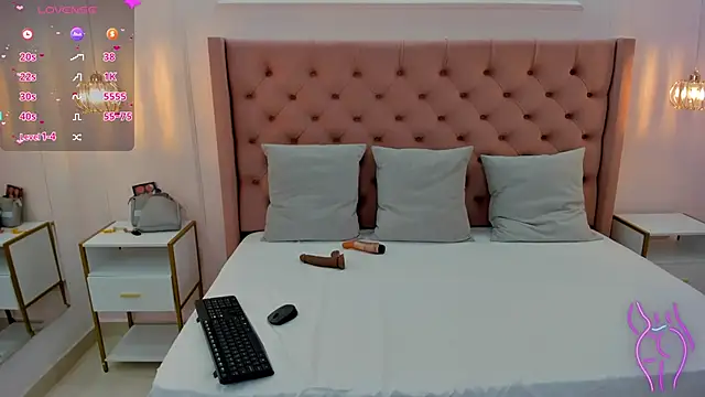 chloe zulay online show from January 15, 4:25 am