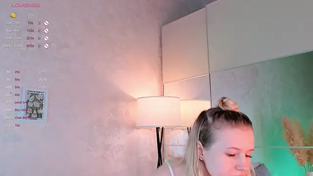 MaydaFoulk online show from March 9, 10:52 am