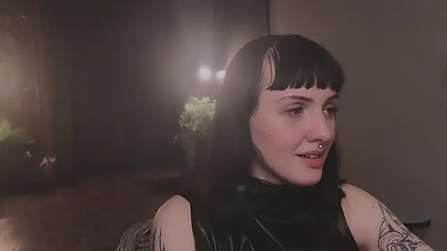 vinylstore online show from December 7, 10:17 pm