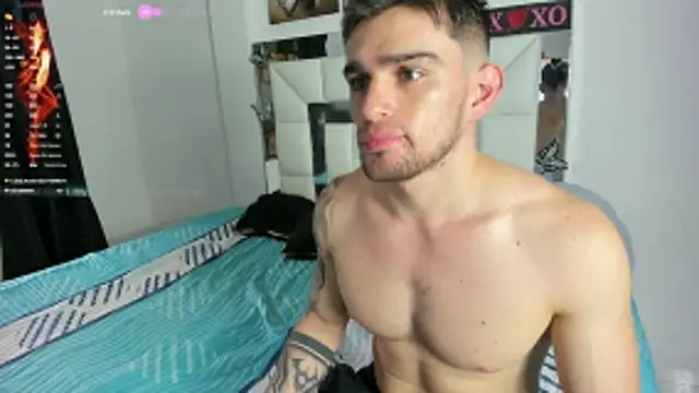Sexy Alejandro  online show from December 4, 6:39 pm