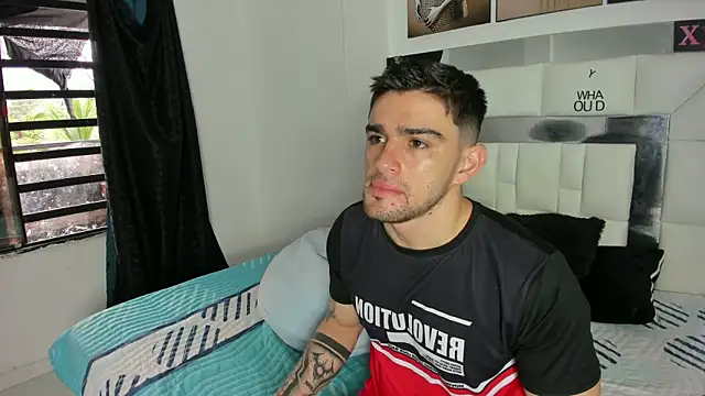 Sexy Alejandro  online show from December 6, 12:16 pm
