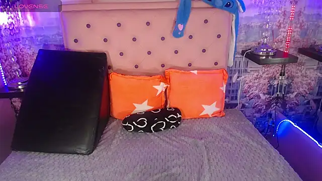 jacksyangeel2 online show from January 16, 11:58 am