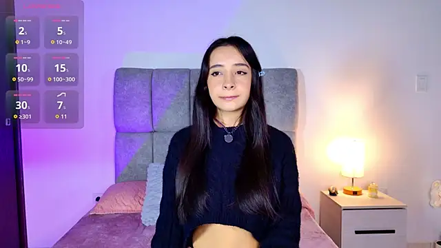 melanie hills online show from June 9, 11:55 am