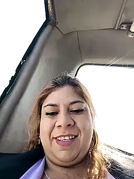 Snapshot of Laura-Hernandez chatting on December 11, 3:58 pm Laura-Hernandez online show from December 11, 3:58 pm