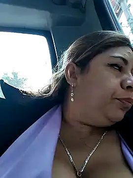Snapshot of Laura-Hernandez chatting on December 11, 7:46 pm Laura-Hernandez online show from December 11, 7:46 pm