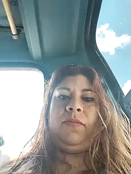 Snapshot of Laura-Hernandez chatting on January 7, 4:05 pm Laura-Hernandez online show from January 7, 4:05 pm