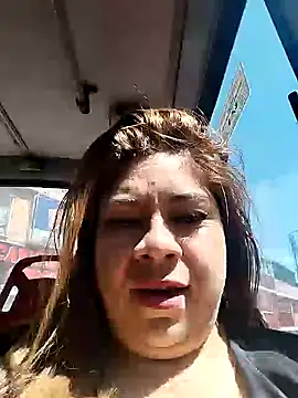 Snapshot of Laura-Hernandez chatting on January 13, 3:36 pm Laura-Hernandez online show from January 13, 3:36 pm