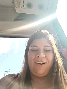 Snapshot of Laura-Hernandez chatting on January 18, 7:15 pm Laura-Hernandez online show from January 18, 7:15 pm