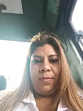 Snapshot of Laura-Hernandez chatting on January 26, 7:52 pm Laura-Hernandez online show from January 26, 7:52 pm