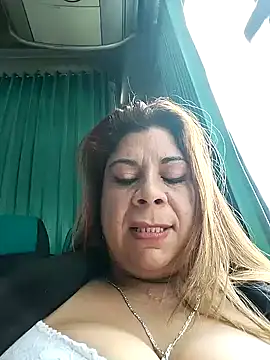 Snapshot of Laura-Hernandez chatting on February 7, 4:24 pm Laura-Hernandez online show from February 7, 4:24 pm