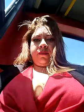 Snapshot of Laura-Hernandez chatting on February 19, 3:16 pm Laura-Hernandez online show from February 19, 3:16 pm