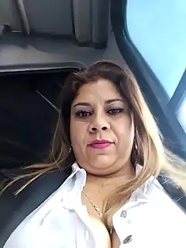 Snapshot of Laura-Hernandez chatting on February 19, 10:53 pm Laura-Hernandez online show from February 19, 10:53 pm