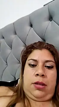 Snapshot of Laura-Hernandez chatting on February 27, 5:36 pm Laura-Hernandez online show from February 27, 5:36 pm
