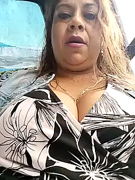 Snapshot of Laura-Hernandez chatting on February 28, 3:26 pm Laura-Hernandez online show from February 28, 3:26 pm