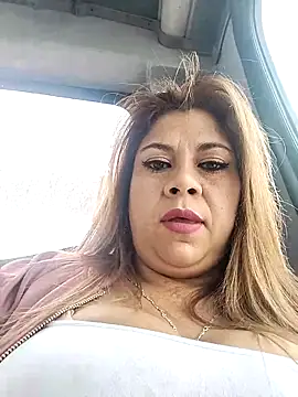 Snapshot of Laura-Hernandez chatting on March 7, 3:07 pm Laura-Hernandez online show from March 7, 3:07 pm